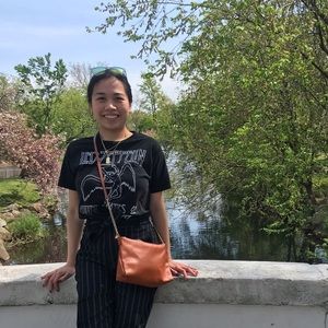 Meet your Posher, Emily